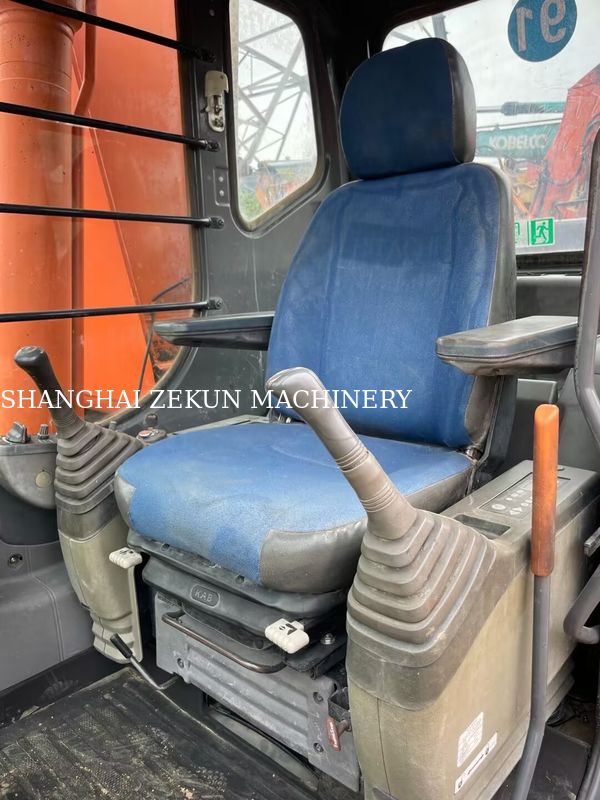 Hitachi ZX200-3G Escavatore 10658 ore Lunghezza del braccio 2,94 m Altezza massima di scavo 620 mm