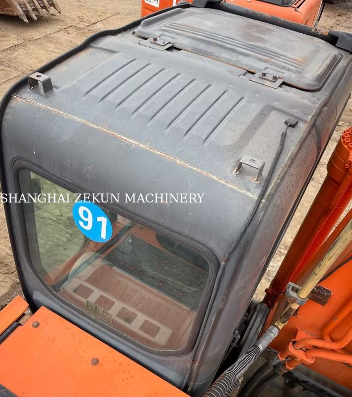 Hitachi ZX200-3G Escavatore 10658 ore Lunghezza del braccio 2,94 m Altezza massima di scavo 620 mm