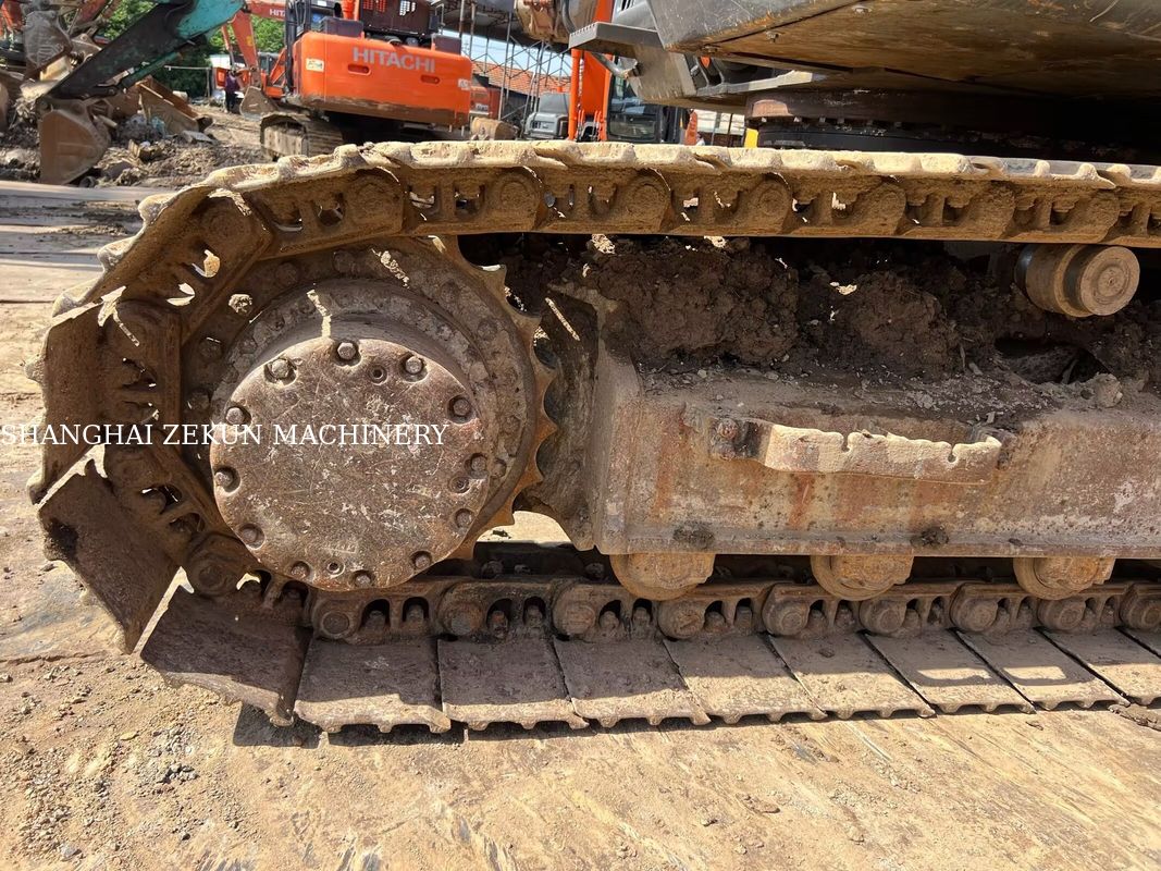 Hitachi ZX200-3G Escavatore 12081 ore Velocità di marcia 3,5 / 5,5 Km/h Caratteristiche della cabina Display multifunzione